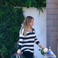 pregnant actress on her way to a maternity pilates class | Picture 83321